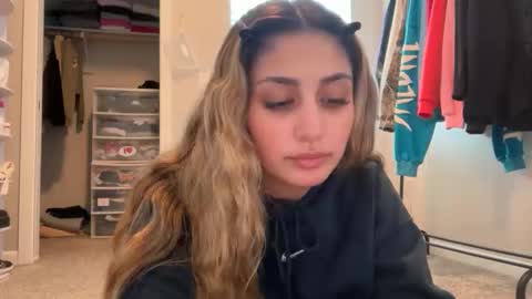 Snapshot of badbihdani18 chatting on 05-19-26, 02:40 badbihdani18 online show from 05-19-26, 02:40