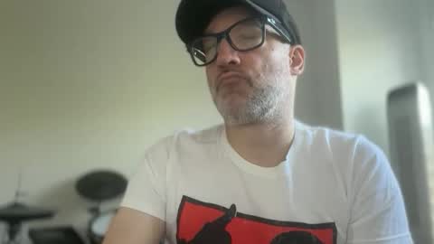 Snapshot of badboymusician chatting on 06-03-26, 10:15 RockHardDrummer online show from 06-03-26, 10:15