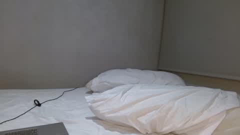 Snapshot of badbunny_69_ chatting on 01-25-25, 01:54 badbunny_69_ online show from 01-25-25, 01:54