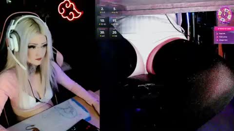 Snapshot of badd0ll chatting on 06-30-26, 01:01 badd0ll online show from 06-30-26, 01:01