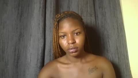 Snapshot of baddie_dee chatting on 10-26-25, 02:50 baddie_dee online show from 10-26-25, 02:50
