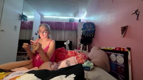 baddieprettypussy online show from 04-14-26, 04:13