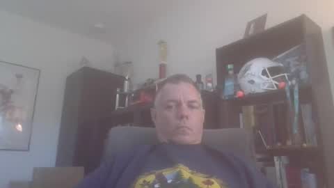 Snapshot of badger32934 chatting on 11-11-25, 05:57 Badger online show from 11-11-25, 05:57