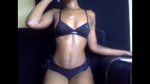 Lily. online show from 04-25-26, 03:53