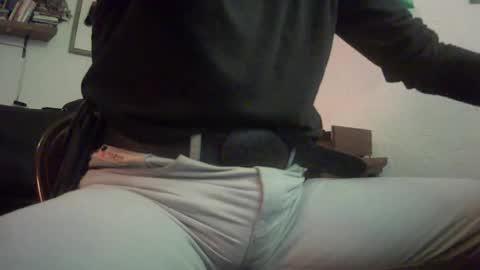 Snapshot of badhombremx chatting on 09-21-25, 02:35 Mexican livin Off the Wall online show from 09-21-25, 02:35