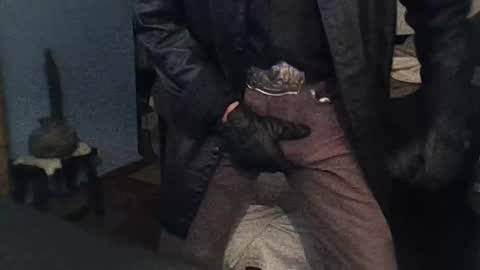 Snapshot of badhombremx chatting on 10-11-25, 08:24 Mexican livin Off the Wall online show from 10-11-25, 08:24