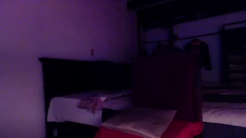 Snapshot of badhombremx chatting on 06-24-26, 08:46 Mexican livin Off the Wall online show from 06-24-26, 08:46