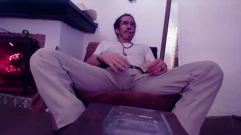 Snapshot of badhombremx chatting on 07-19-26, 02:37 Mexican livin Off the Wall online show from 07-19-26, 02:37