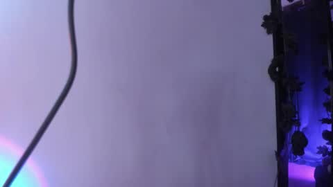        Please help me to reach 100 thumbs up online show from 10-03-25, 10:07