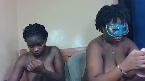 Snapshot of bads_girles chatting on 12-20-25, 05:42 bads_girles online show from 12-20-25, 05:42