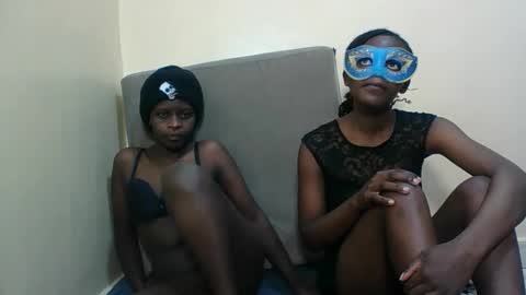 Snapshot of bads_girles chatting on 01-11-26, 05:07 bads_girles online show from 01-11-26, 05:07