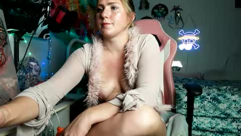 Bae Bae Blue online show from 10-29-25, 12:57