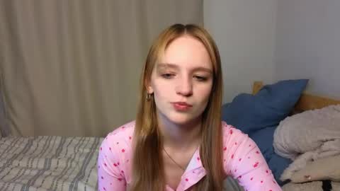 Snapshot of baeyoda chatting on 04-25-26, 04:15 Kate online show from 04-25-26, 04:15