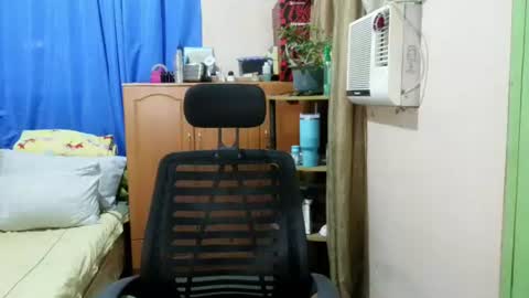 baggage00 online show from 06-17-26, 11:27