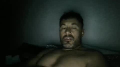 Snapshot of bagio18 chatting on 09-19-25, 08:42 Bagio online show from 09-19-25, 08:42