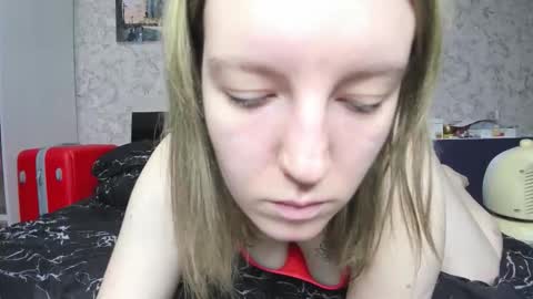 holly online show from 09-14-25, 03:44