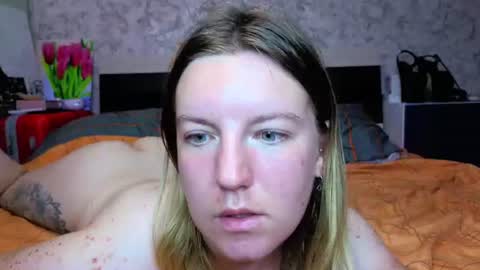 holly online show from 07-08-26, 03:38