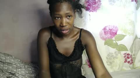 Snapshot of bailey_lo chatting on 04-20-26, 09:45 jewel online show from 04-20-26, 09:45