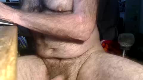 Snapshot of baldeagle122 chatting on 10-11-25, 03:21 Beagle online show from 10-11-25, 03:21