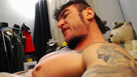 Snapshot of ballard_ chatting on 01-07-25, 04:50 Bret Ballard online show from 01-07-25, 04:50