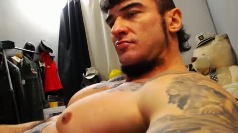 Snapshot of ballard_ chatting on 01-08-25, 07:13 Bret Ballard online show from 01-08-25, 07:13