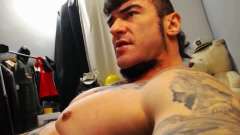 Snapshot of ballard_ chatting on 01-12-25, 04:21 Bret Ballard online show from 01-12-25, 04:21