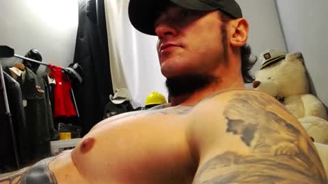 Snapshot of ballard_ chatting on 01-18-25, 07:38 Bret Ballard online show from 01-18-25, 07:38