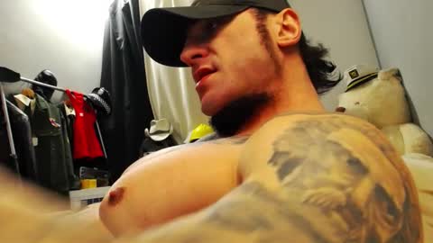 Snapshot of ballard_ chatting on 01-20-25, 05:48 Bret Ballard online show from 01-20-25, 05:48