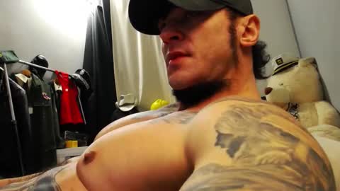 Snapshot of ballard_ chatting on 01-22-25, 03:41 Bret Ballard online show from 01-22-25, 03:41