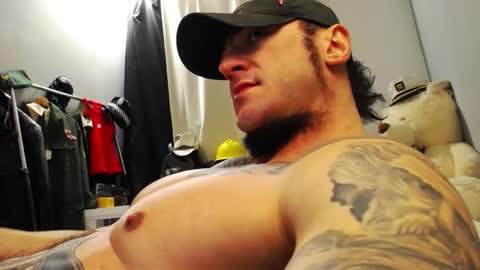 Snapshot of ballard_ chatting on 01-23-25, 04:19 Bret Ballard online show from 01-23-25, 04:19