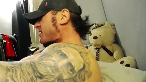 Snapshot of ballard_ chatting on 03-06-25, 04:19 Bret Ballard online show from 03-06-25, 04:19