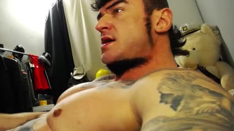 Snapshot of ballard_ chatting on 03-09-25, 04:38 Bret Ballard online show from 03-09-25, 04:38