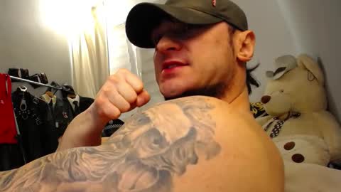 Snapshot of ballard_ chatting on 11-11-25, 01:38 Bret Ballard online show from 11-11-25, 01:38