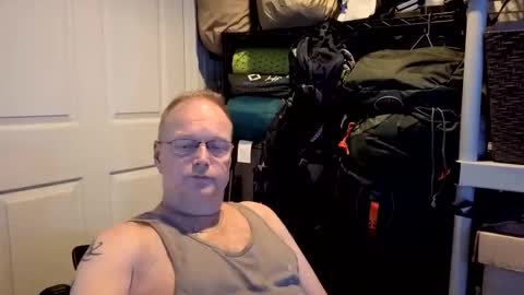 Snapshot of baltomoron69 chatting on 05-17-26, 08:27 baltomoron69 online show from 05-17-26, 08:27