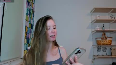 Kira online show from 10-23-25, 09:24