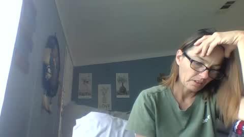 Snapshot of bamacpl80 chatting on 05-05-26, 05:32 bamacpl80 online show from 05-05-26, 05:32