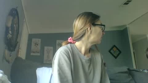 Snapshot of bamacpl80 chatting on 05-11-26, 12:00 bamacpl80 online show from 05-11-26, 12:00