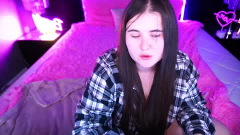 Bambi online show from 01-23-25, 01:19