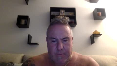 banana5289 online show from 11-07-25, 07:47