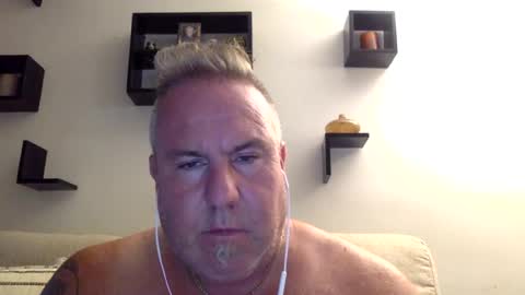 banana5289 online show from 07-04-26, 10:54
