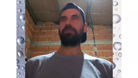 Snapshot of banana_argen_15 chatting on 01-08-25, 01:42 Ezequiel online show from 01-08-25, 01:42