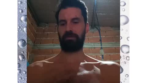 Snapshot of banana_argen_15 chatting on 01-15-25, 01:45 Ezequiel online show from 01-15-25, 01:45