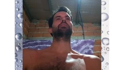 Snapshot of banana_argen_15 chatting on 02-03-25, 01:30 Ezequiel online show from 02-03-25, 01:30