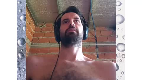 Snapshot of banana_argen_15 chatting on 02-12-25, 05:05 Ezequiel online show from 02-12-25, 05:05