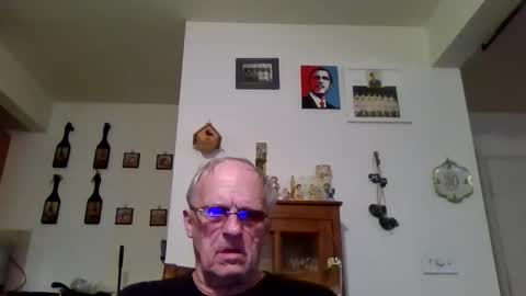 banana_hammock70 online show from 04-19-26, 08:22