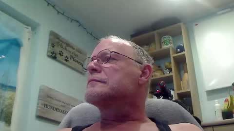 Bobby online show from 04-23-26, 06:25