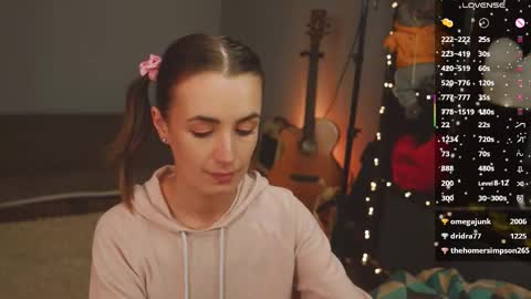 Ellen and  online show from 11-04-25, 04:17