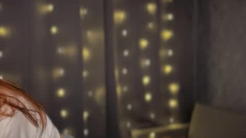 Mila  online show from 12-21-25, 10:06