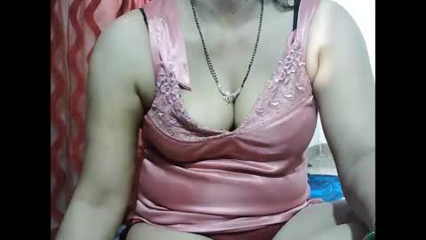 Snapshot of bannynew chatting on 10-13-25, 10:37 Bannynew online show from 10-13-25, 10:37