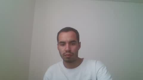 Snapshot of bape42 chatting on 09-08-25, 08:41 Bape online show from 09-08-25, 08:41